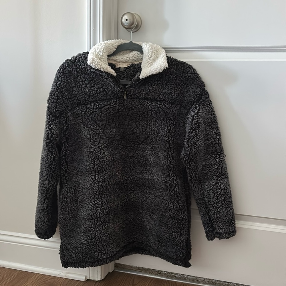 Altar’d State Size Small Fuzzy Quarter Zip
